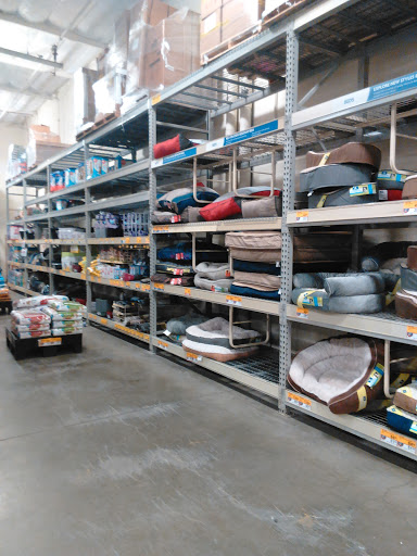 Pet Supply Store «PetSmart», reviews and photos, 2550 Cherry Ave, Signal Hill, CA 90755, USA