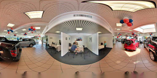 Honda Dealer «Huntington Honda», reviews and photos, 1055 E Jericho Turnpike, Huntington, NY 11743, USA