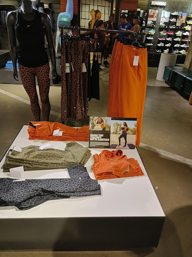 Clothing Store «Nike», reviews and photos, 8687 N Central Expy, Dallas, TX 75225, USA