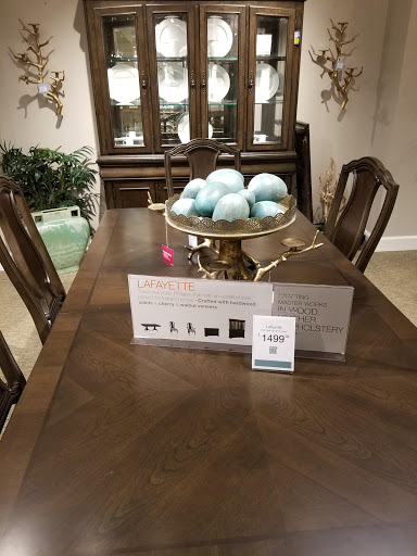 Furniture Store «Havertys Furniture», reviews and photos, 724 Home Center Dr, Kennesaw, GA 30144, USA