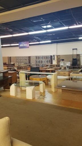 Thrift Store «American Thrift Store», reviews and photos, 5051 N University Dr, Lauderhill, FL 33351, USA