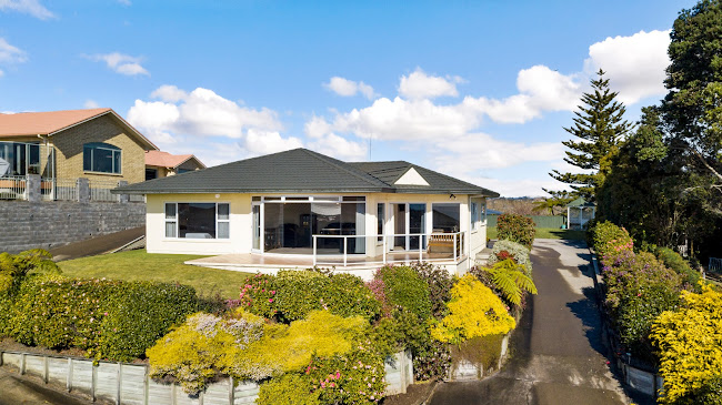 Reviews of Darrell Paterson - Real Estate New Plymouth in New Plymouth - Real estate agency