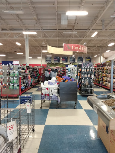 Pet Supply Store «Petco Animal Supplies», reviews and photos, 1231 Crossing Meadows Dr, Onalaska, WI 54650, USA