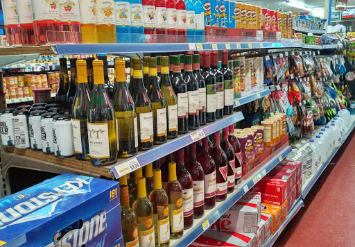 Grocery Store «Cottonwoods Market», reviews and photos, 35867 Knox Butte Rd E, Albany, OR 97322, USA