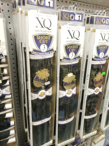 Beauty Supply Store «BSW BEAUTY SUPPLY MATTAPAN», reviews and photos, 1595 Blue Hill Avenue, Mattapan, MA 02126, USA