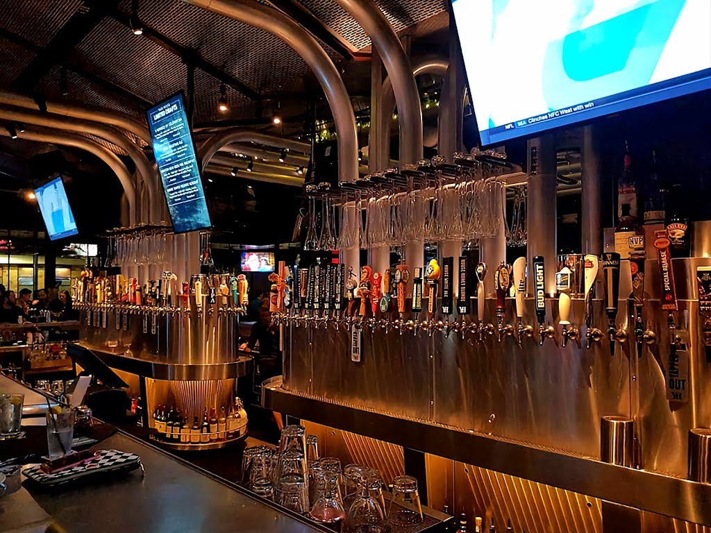 Yard House 32819