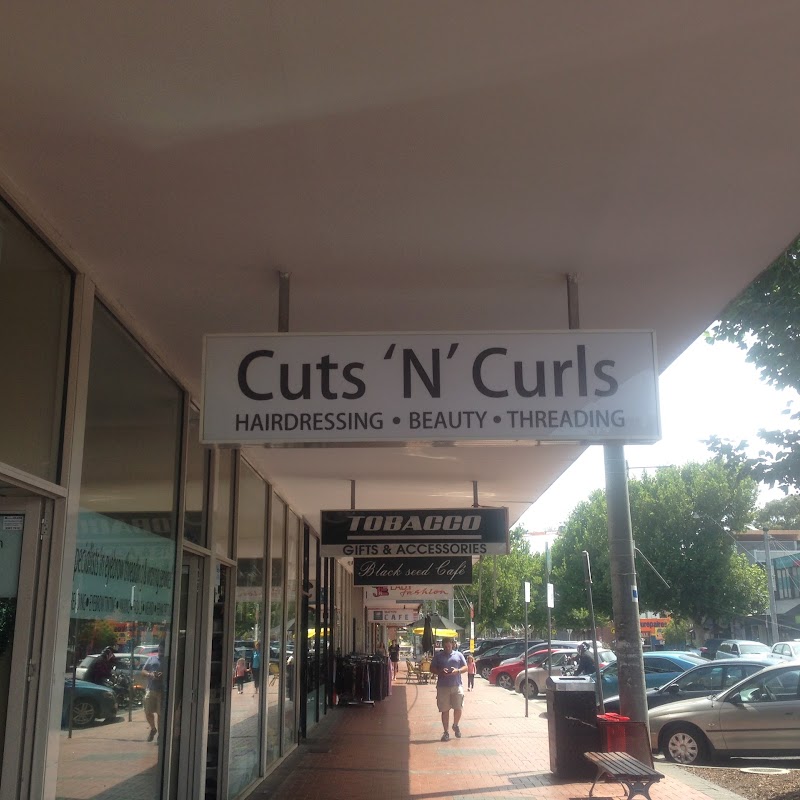 Cuts 'N' Curls