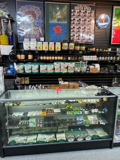 Tobacco Shop «323 Smoke Shop», reviews and photos, 1801 E SE Loop 323 #300, Tyler, TX 75701, USA