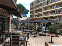 Atmosphère du Restaurant méditerranéen LE 65 BIS RESTAURANT à Vallauris - n°13