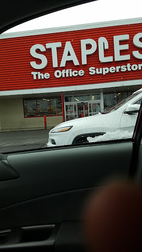 Office Supply Store «Staples», reviews and photos, 350 Fairview Ave, Hudson, NY 12534, USA