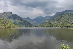 Varathamanathi Dam image