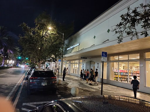 Book Store «Barnes & Noble», reviews and photos, 152 Miracle Mile, Coral Gables, FL 33134, USA