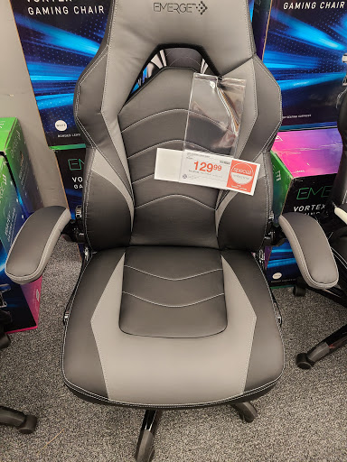 Shopping Mall «Cypress Plaza Shopping Center», reviews and photos, 6824 Katella Ave, Cypress, CA 90630, USA