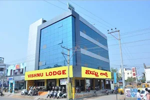 OYO Flagship Vishnu Lodge image