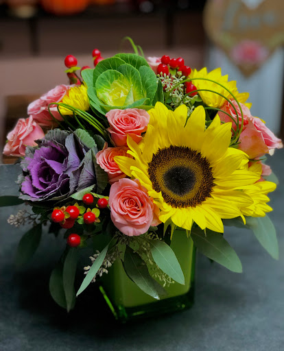 Florist «Beautiful Blooms Florist», reviews and photos, 798A Yonkers Ave, Yonkers, NY 10704, USA