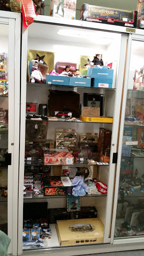 Antique Store «South Louisville Antique & Toy», reviews and photos, 4150 Blue Lick Rd # 8, Louisville, KY 40229, USA