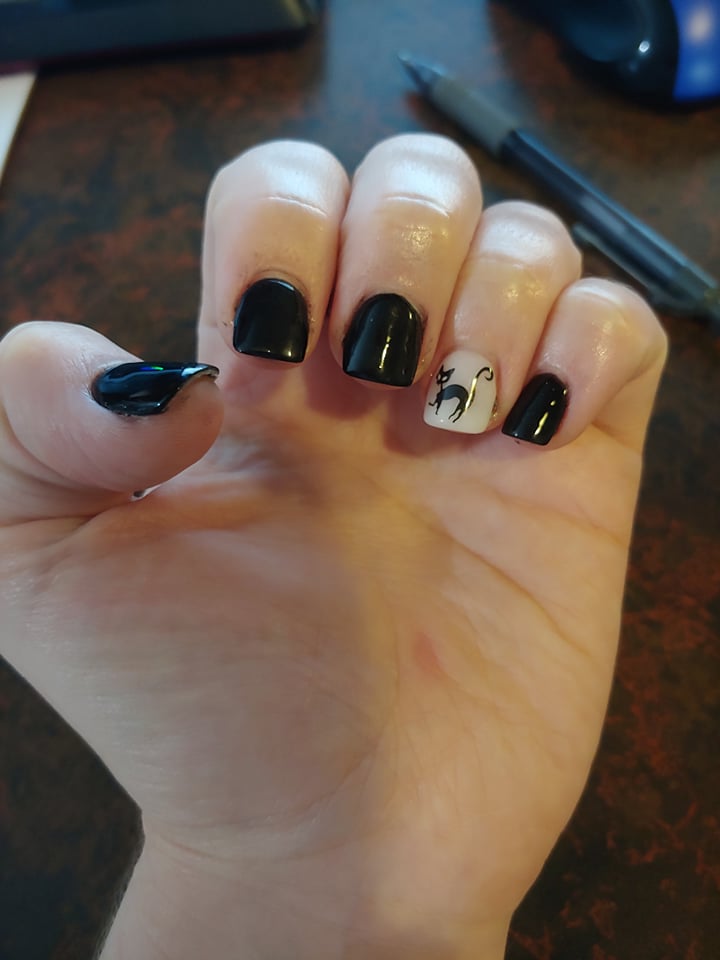 Family Nails