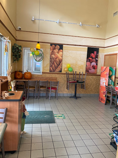 Restaurant «SUBWAY®Restaurants», reviews and photos, 3670 Soco Rd, Maggie Valley, NC 28751, USA