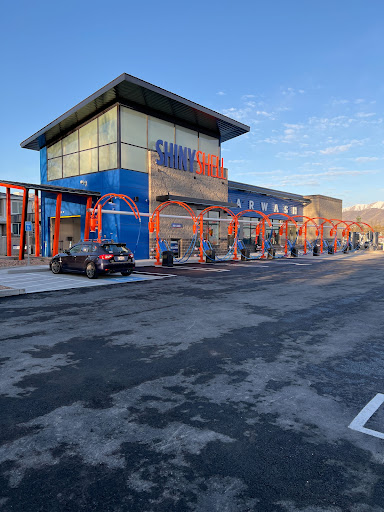 Shiny Shell Carwash en West Valley City