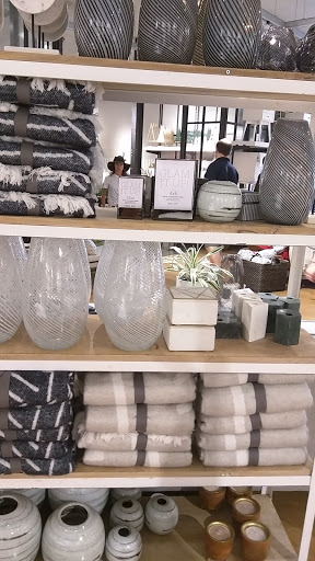 Furniture Store «west elm», reviews and photos, 180 University Ave, Palo Alto, CA 94301, USA