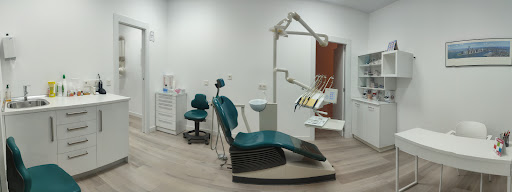 Clínica Dental R. Kong en Zaragoza, Zaragoza