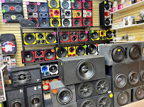 EZ PLUS, WINDOW TINT , CAR AUDIO , ALARM & REMOTE STARTED - Photo 9 - Car repair in Camden, NJ, Philadelphia