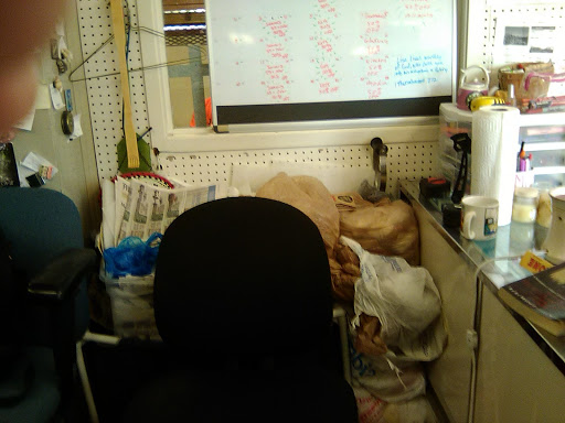 Thrift Store «Albany Helping Hands Thrift Store», reviews and photos, 705 SE 1st Ave, Albany, OR 97321, USA