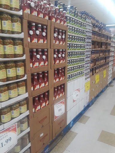 Supermarket «Fine Fare Supermarket», reviews and photos, 200 W Buttonwood St, Reading, PA 19601, USA