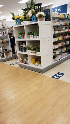 Department Store «Marshalls», reviews and photos, 550 Kinderkamack Rd, Emerson, NJ 07630, USA