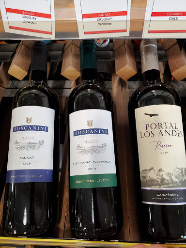 Wine Store «Westchester Wine Warehouse», reviews and photos, 53 Tarrytown Rd, White Plains, NY 10607, USA