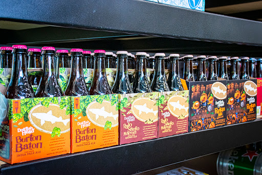 Liquor Store «Shoregate Beverage & Liquor», reviews and photos, 30498 Lakeshore Blvd, Willowick, OH 44095, USA