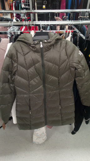 Department Store «T.J. Maxx», reviews and photos, 711 Southbridge St, Auburn, MA 01501, USA