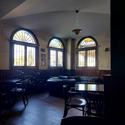 Kira's Tavern en Cádiz>


<h2 class=