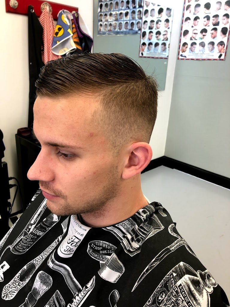Linda Jo’s Barber and Beauty Shop 30540