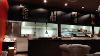 Atmosphère du Restaurant de cuisine fusion asiatique Red's à Champfleury - n°6