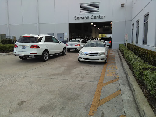 Mercedes Benz Dealer «Mercedes-Benz of Pembroke Pines», reviews and photos, 14199 Pines Blvd, Pembroke Pines, FL 33027, USA