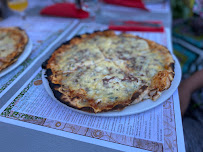 Plats et boissons du Pizzeria Pizza Vallaury à Le Plan-de-la-Tour - n°13