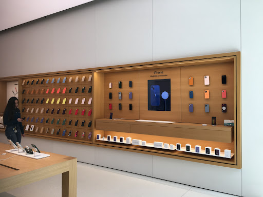 Computer Store «Apple Crabtree Valley Mall», reviews and photos, 4325 Glenwood Ave, Raleigh, NC 27612, USA