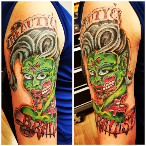 Tattoo Shop «Patriotic Pain Tattoo & Body Piercing», reviews and photos, 5658 William Penn Hwy, Murrysville, PA 15668, USA