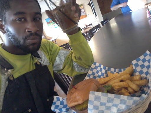 Restaurant «DuckTales Kitchen», reviews and photos, 612 N Devine Rd, Vancouver, WA 98661, USA