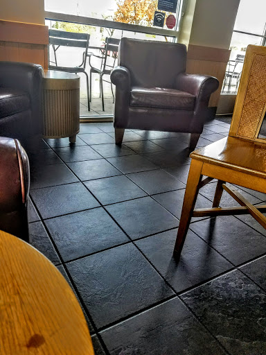 Coffee Shop «Starbucks», reviews and photos, 1309 W Henderson St, Cleburne, TX 76033, USA