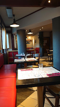 Atmosphère du Restaurant de grillades à la française Courtepaille à Marseille - n°6