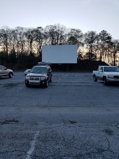 Drive-in Movie Theater «Starlight Drive-In Theatre and Flea Market», reviews and photos, 2000 Moreland Ave SE, Atlanta, GA 30316, USA