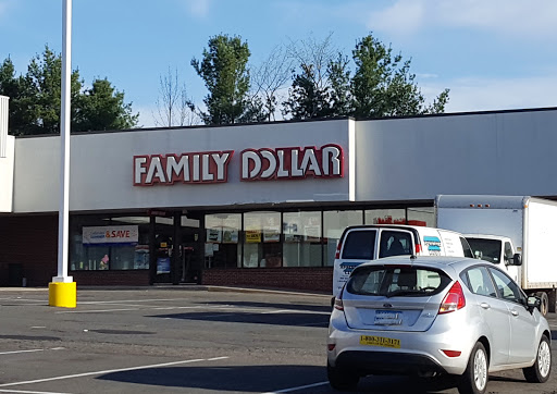 Discount Store «Family Dollar», reviews and photos, 8 Main St, Windsor Locks, CT 06096, USA