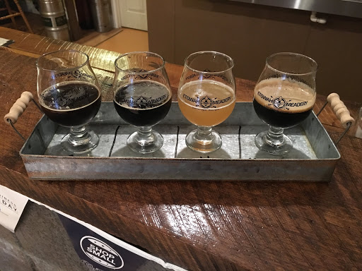 Beer Store «Gold City Growlers», reviews and photos, 10 S Chestatee St, Dahlonega, GA 30533, USA