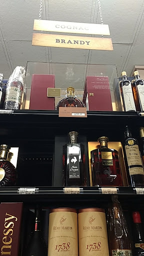 Wine Store «Palo Alto Fine Wine & Spirits», reviews and photos, 3163 Middlefield Rd, Palo Alto, CA 94306, USA