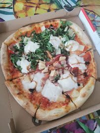 Plats et boissons du Pizzas à emporter pizza da sangrigoli à Chirens - n°2