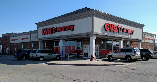 CVS, 9640 N Milwaukee Ave, Niles, IL 60714, USA, 
