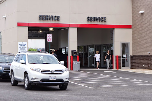 Toyota Dealer «AutoNation Toyota Leesburg», reviews and photos, 1 Cardinal Park Dr SE, Leesburg, VA 20175, USA