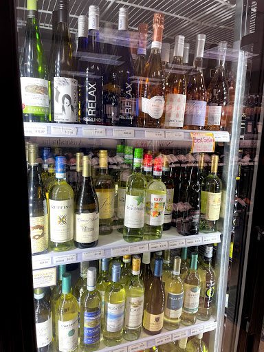 Liquor Store «One Stop Spirit Shop», reviews and photos, 339 New London Turnpike, Glastonbury, CT 06033, USA